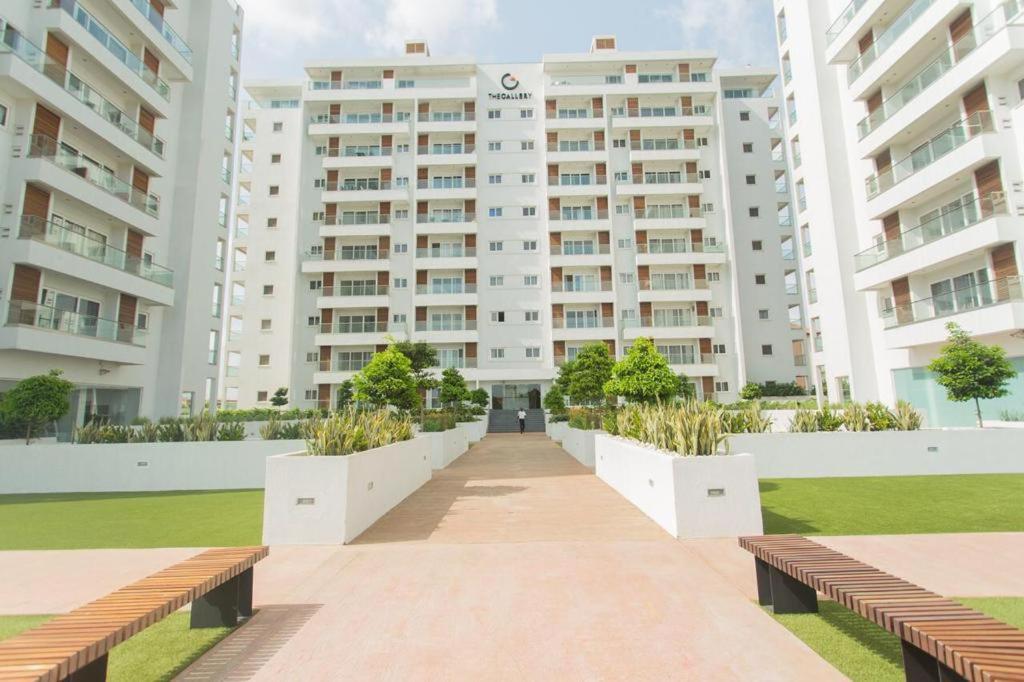 The Gallery Luxury Suites Cpg East Legon Bagian luar foto