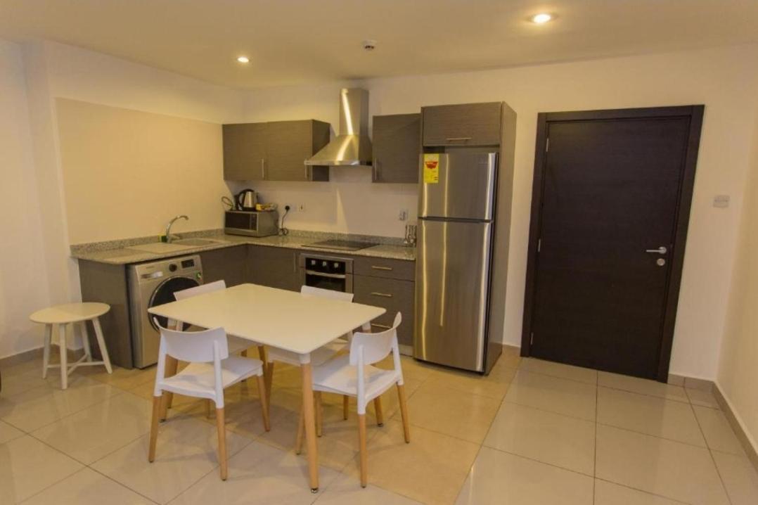 The Gallery Luxury Suites Cpg East Legon Bagian luar foto